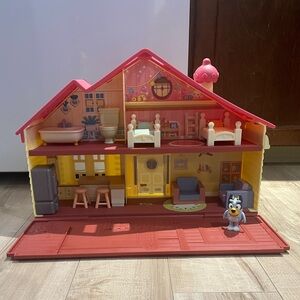 Bluey’s Family Home Playset
